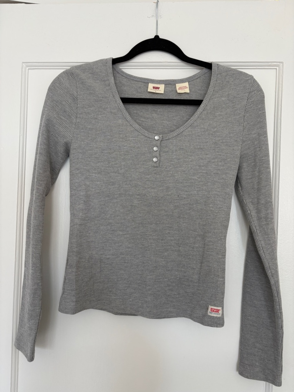 Levi's Light Gray Ribbed Scoop-Neck Henley Long Sleeve Top